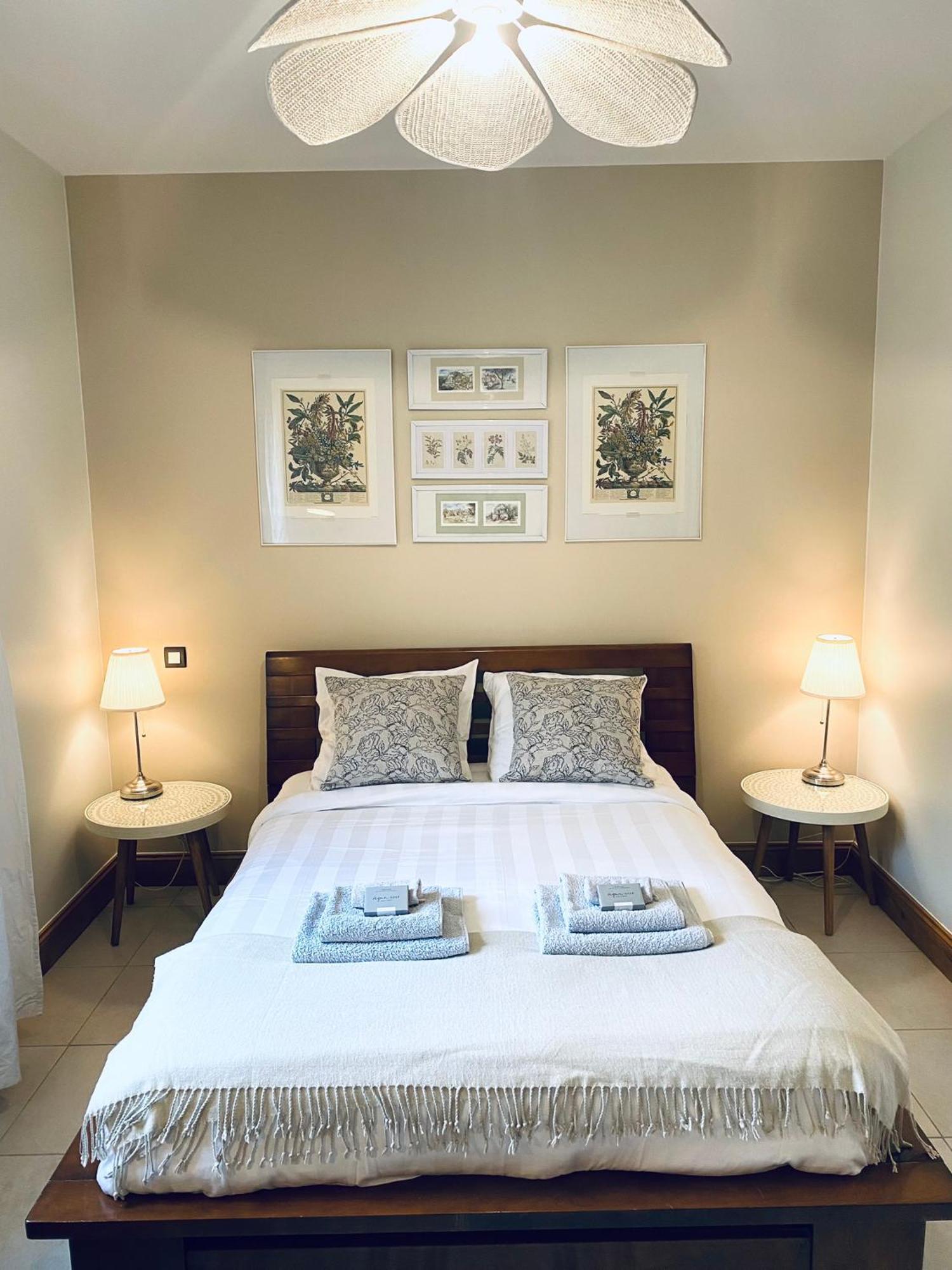 Le Hibou Heureux Bed & Breakfast Bezenac Exterior photo