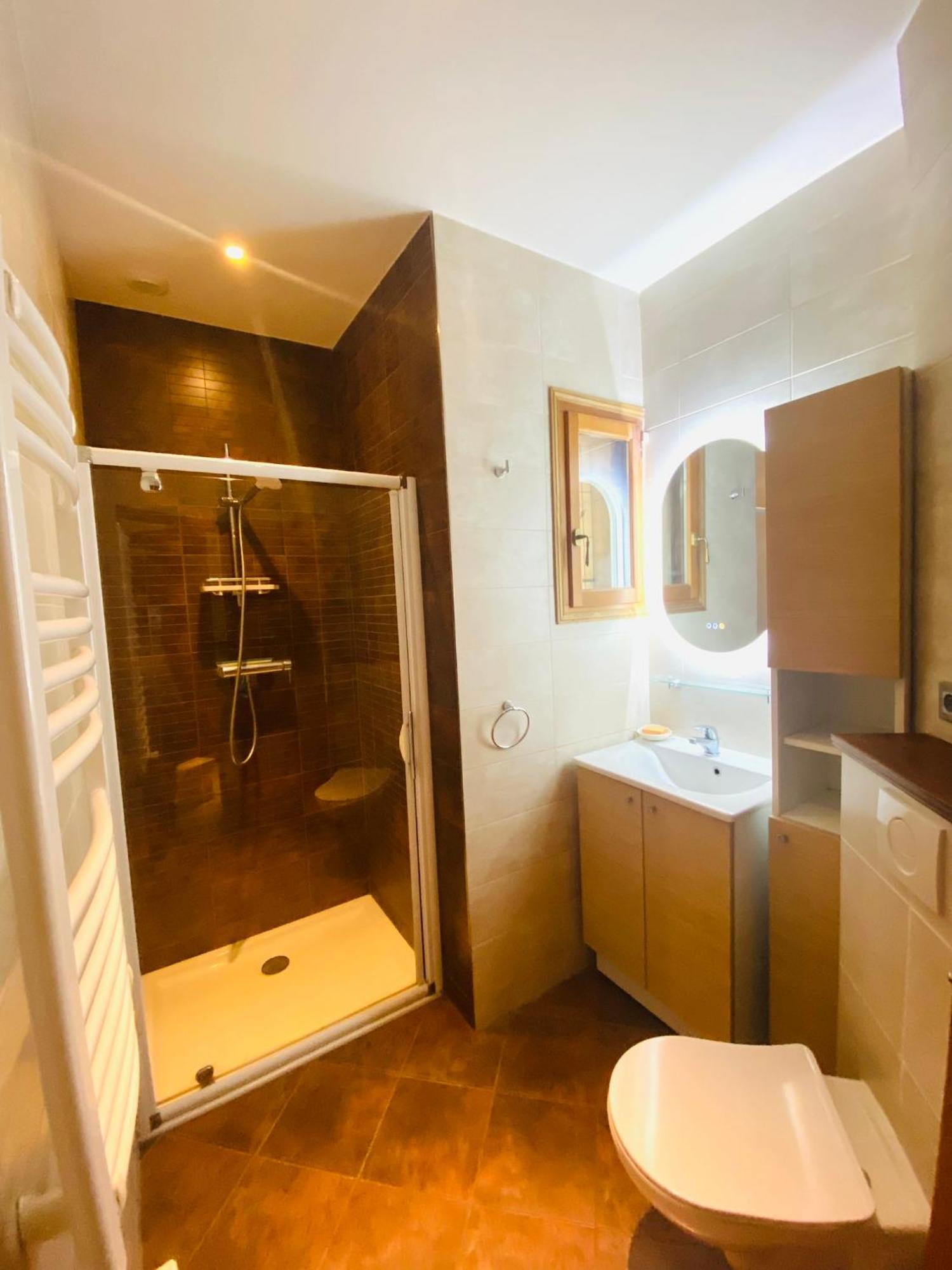 Le Hibou Heureux Bed & Breakfast Bezenac Exterior photo