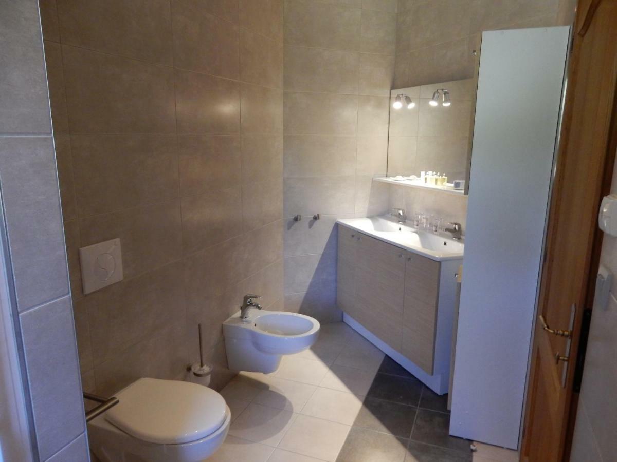 Le Hibou Heureux Bed & Breakfast Bezenac Exterior photo